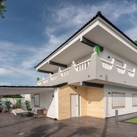 Вілла Dream House Бурріана Екстер'єр фото